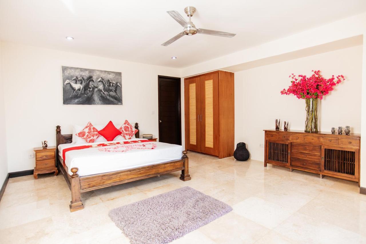 Teras Villa Jimbaran Buitenkant foto