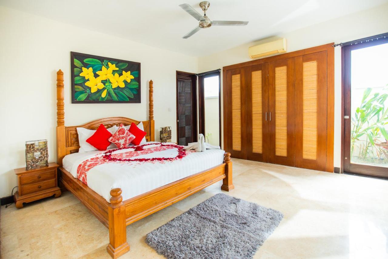 Teras Villa Jimbaran Buitenkant foto